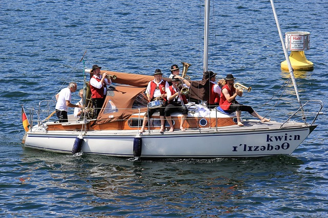 足球——意甲：AC米兰平罗马.